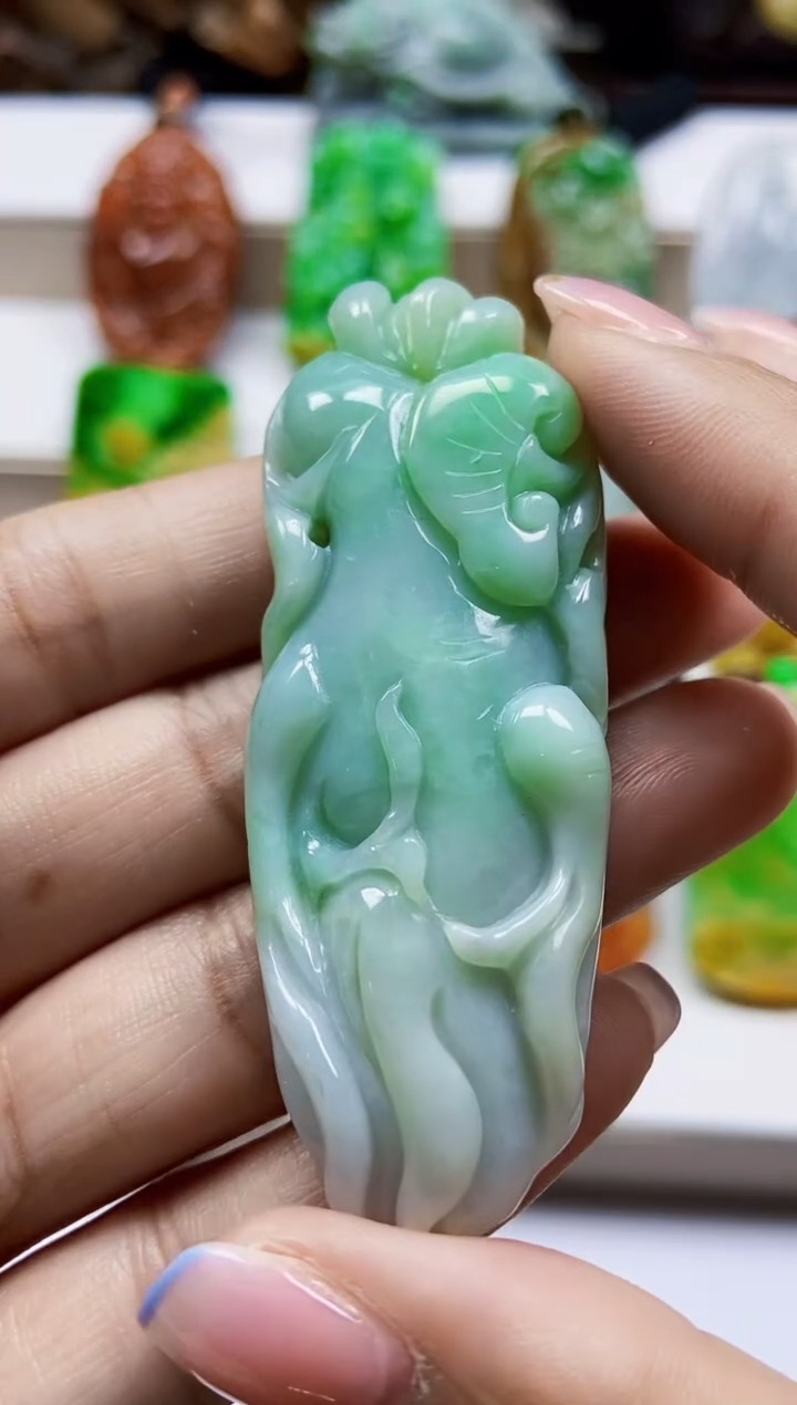 颈饰未镶嵌翡翠翡翠A货