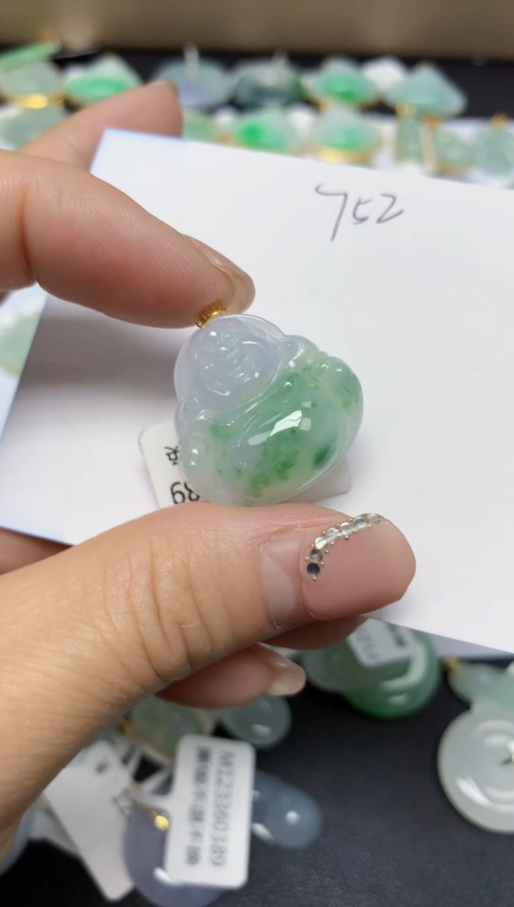 【闪购商品】翡翠挂件18K金镶嵌 天然翡翠A货