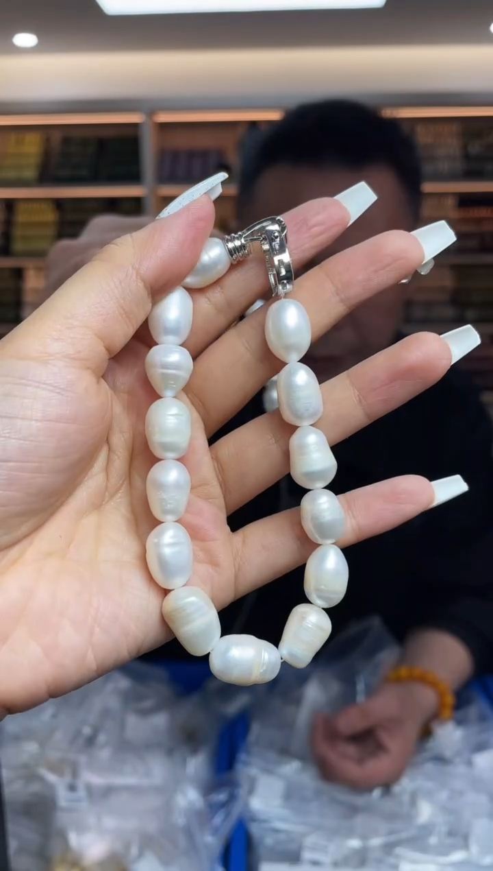 【闪购商品】淡水珍珠`未镶嵌多样性发一件