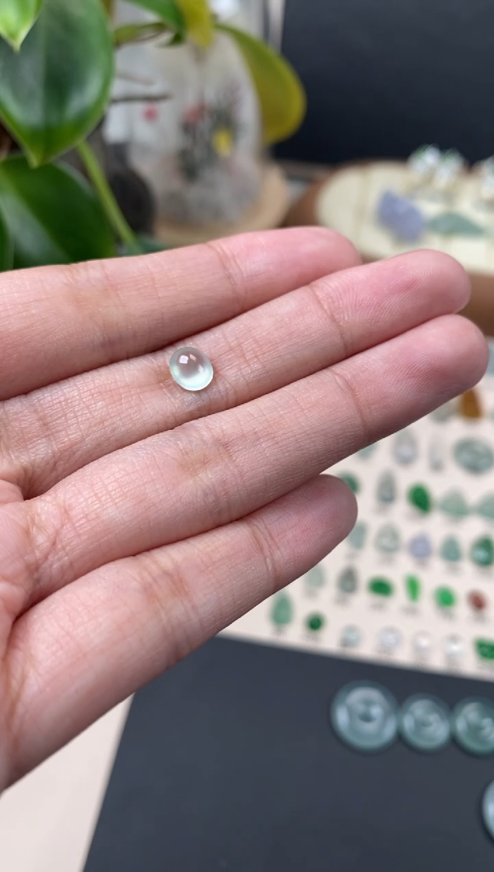 【闪购商品】翡翠颈饰未镶嵌翡翠冰种蛋面