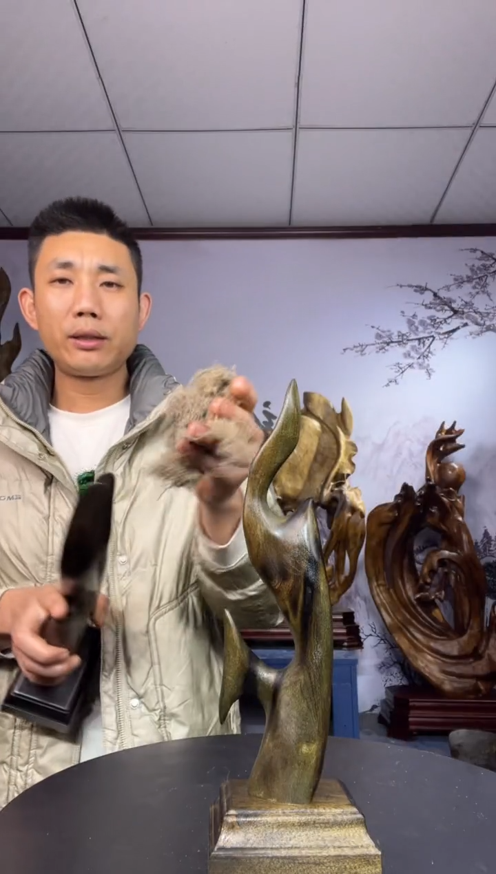 金丝楠木雕款J****a金丝楠木工艺品摆件