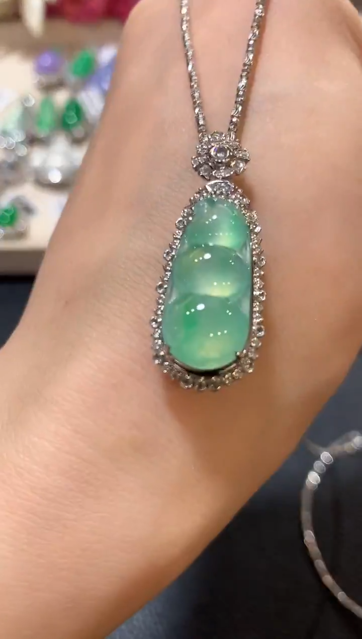 吊坠(不含链)18K金镶嵌翡翠z92 