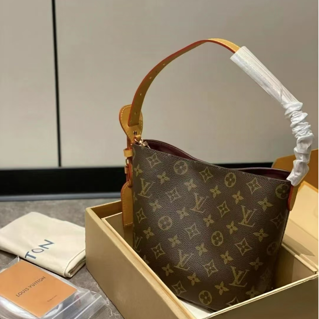 未使用 LouisVuitton/路易威登 青奢荟/LV allin水桶包/差价