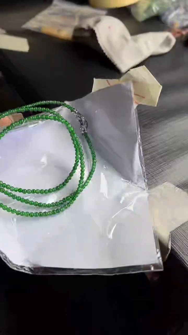 【闪购商品】翡翠颈饰未镶嵌100633256