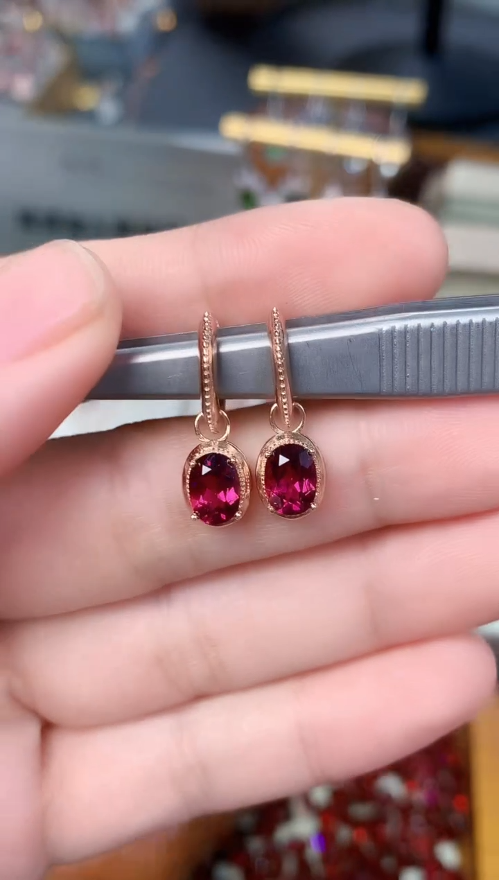 【闪购商品】石榴石耳扣银S925镶嵌天然镁铝