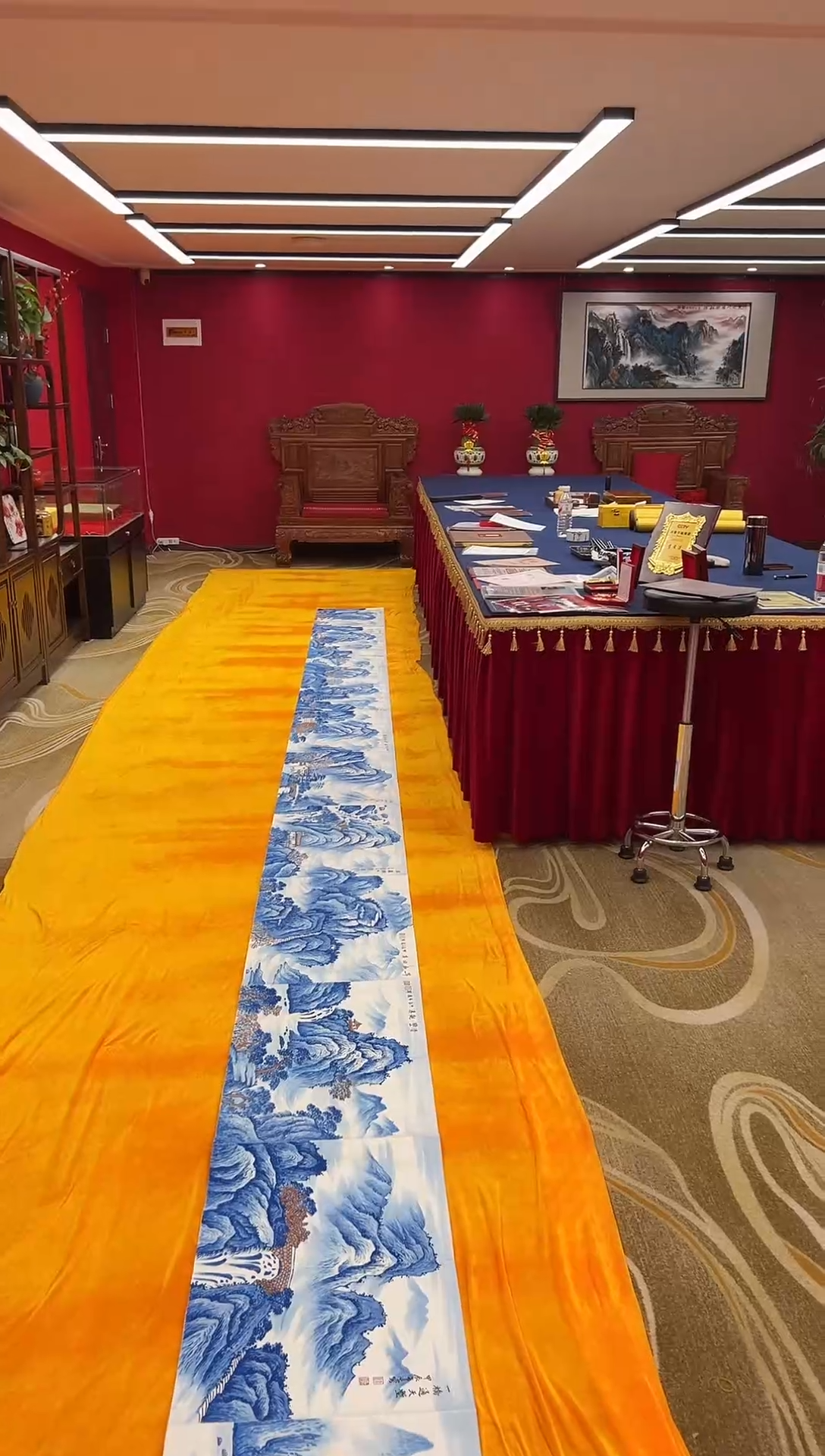 国画李希涛青花瓷山水