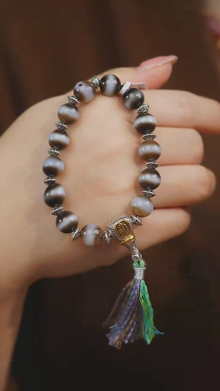 【闪购商品】玛瑙/玉髓手串未镶嵌多样性发其一