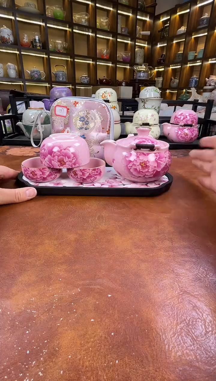 .新款粉色牡丹宝瓶+长方粉色花朵盘