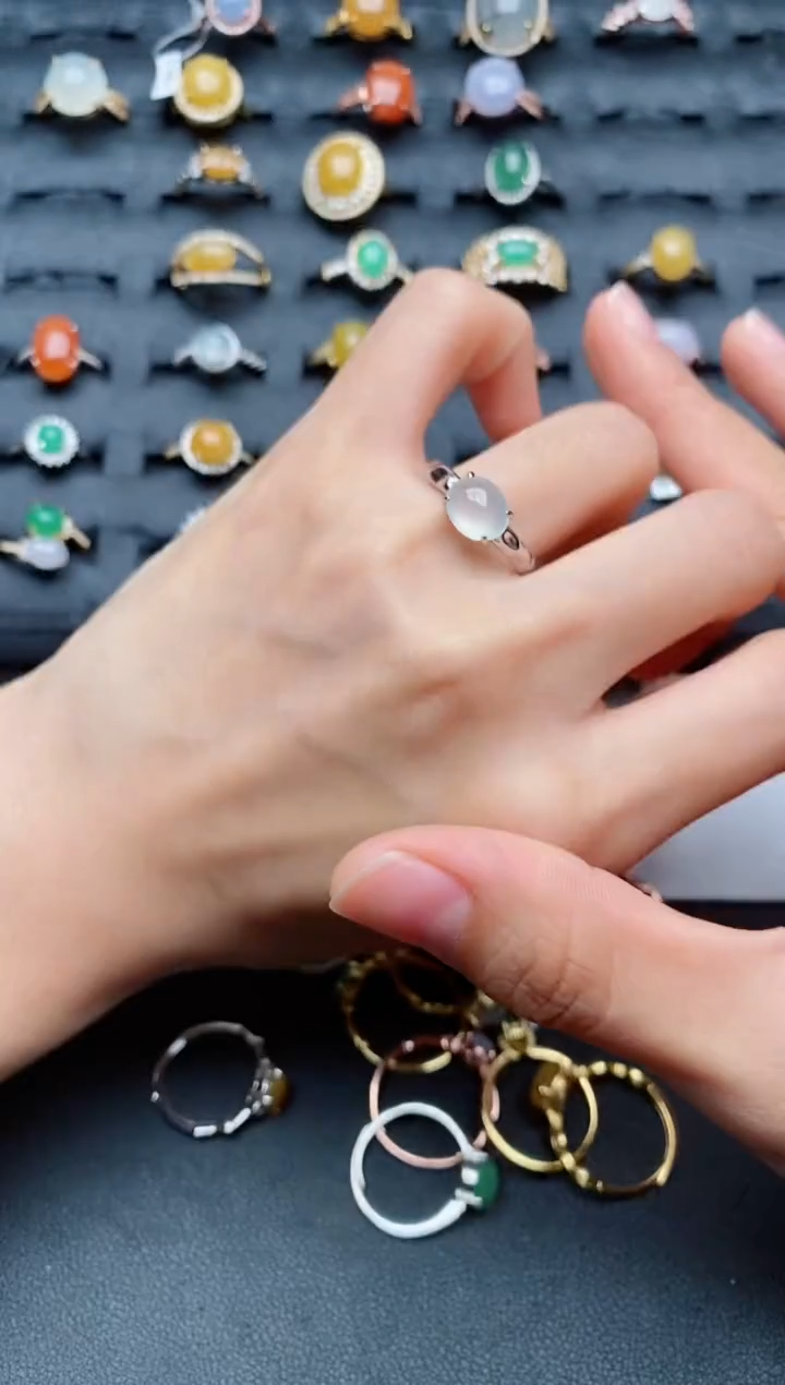 【闪购商品】翡翠戒指银S925镶嵌...........