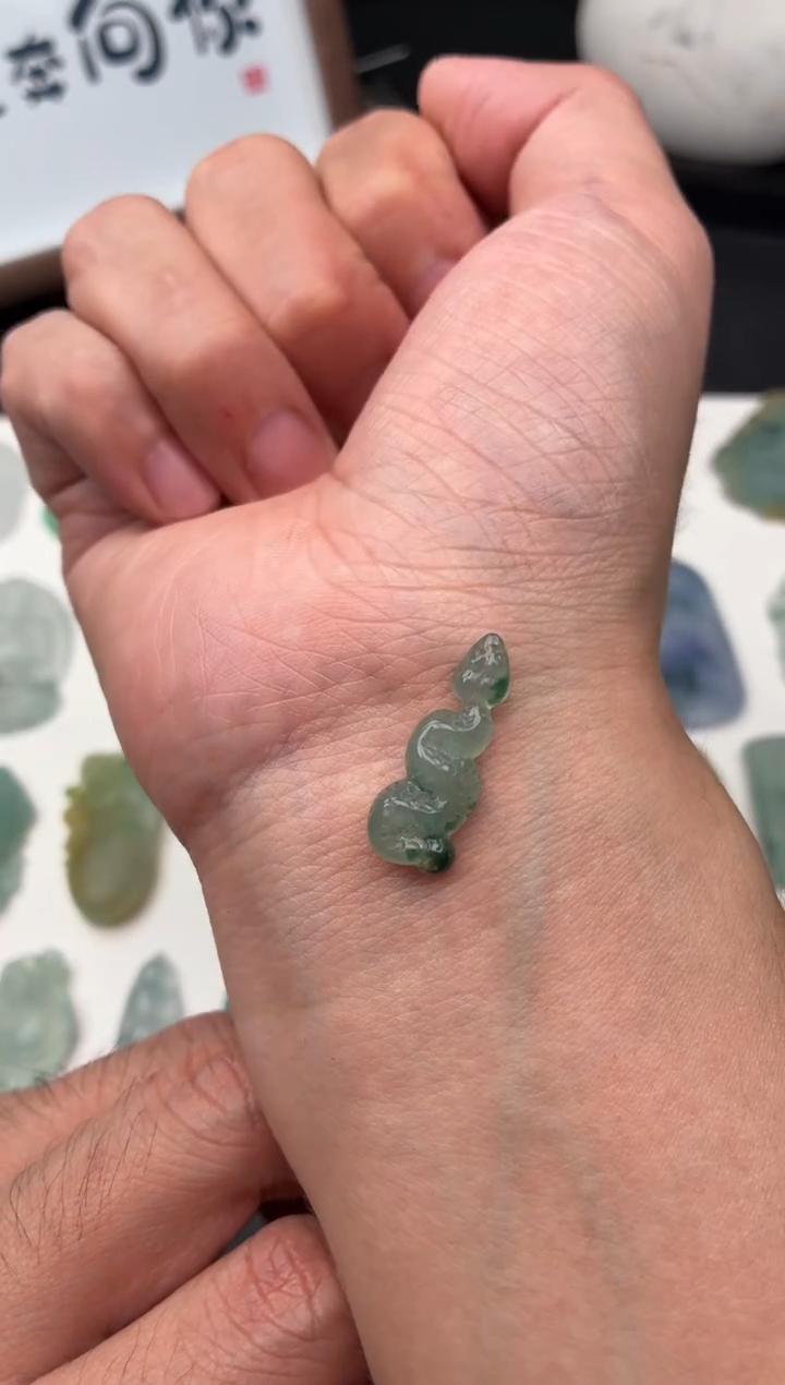 未镶嵌定制翡翠翡翠