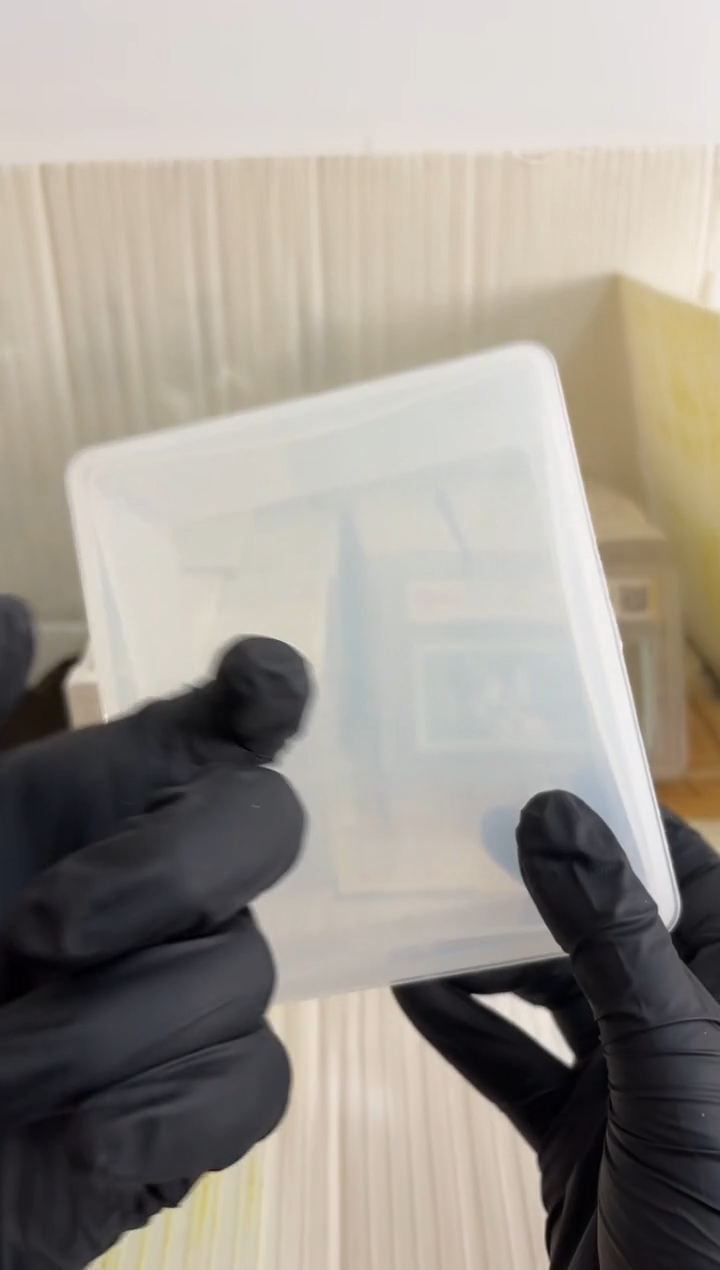 退市货币捆千张连号 01无4