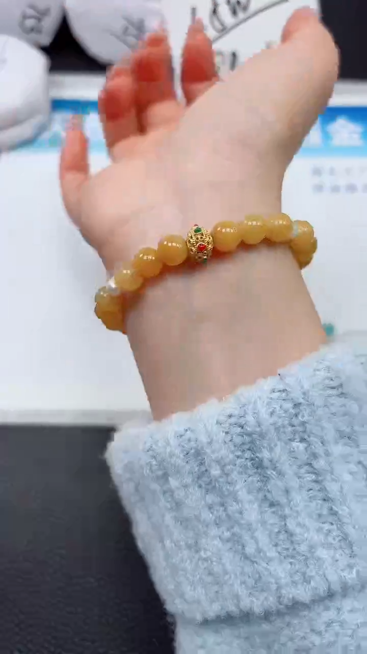 【闪购商品】石英质玉手镯未镶嵌黄8