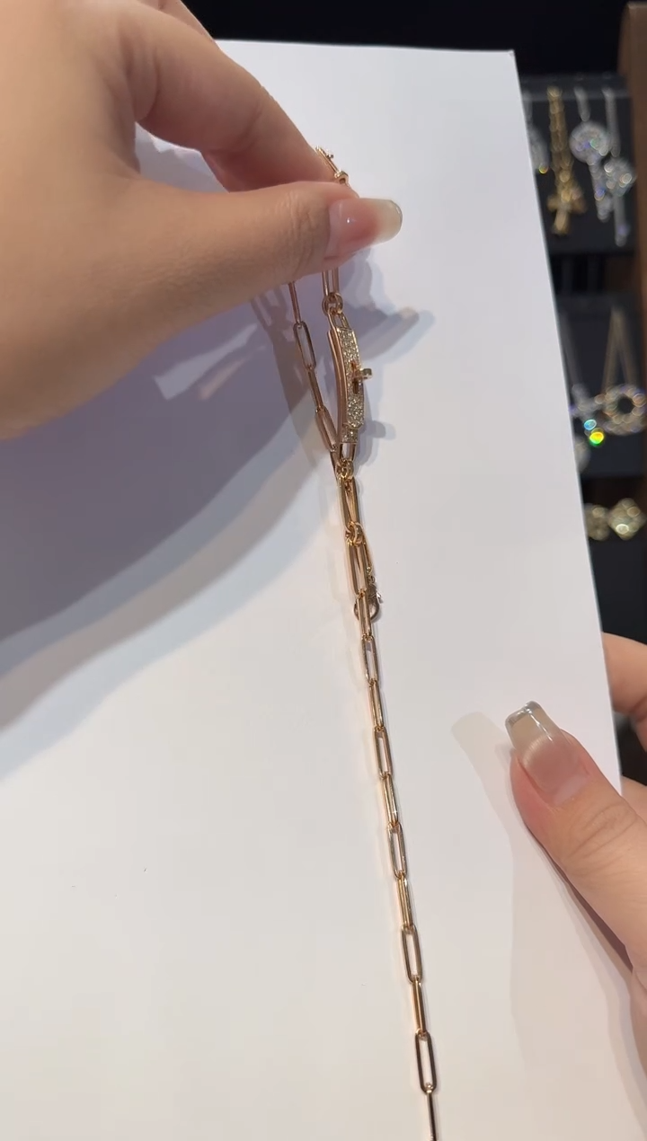 项链18K金镶嵌钻石项链