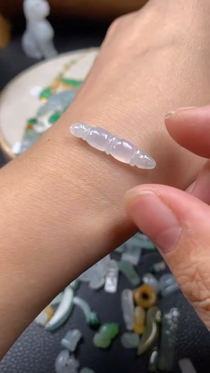 【闪购商品】翡翠颈饰未镶嵌翡翠净货27370