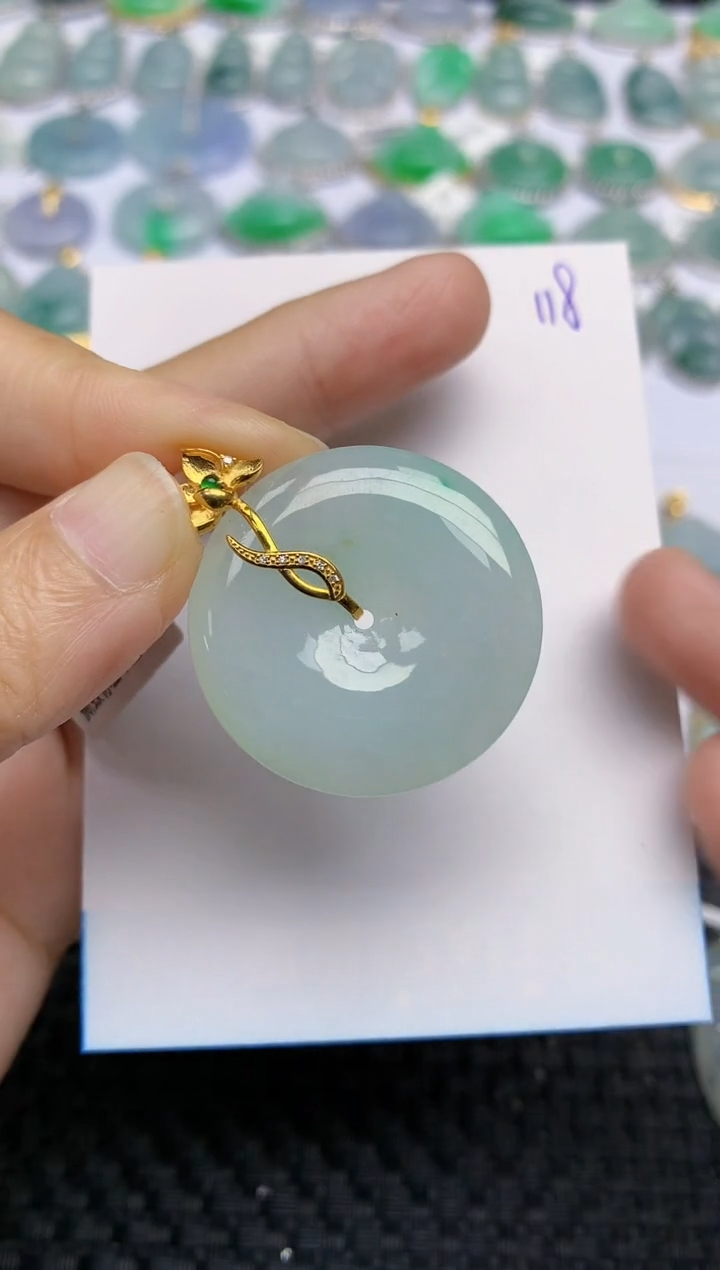 【闪购商品】翡翠挂件18K金镶嵌天然A货翡翠