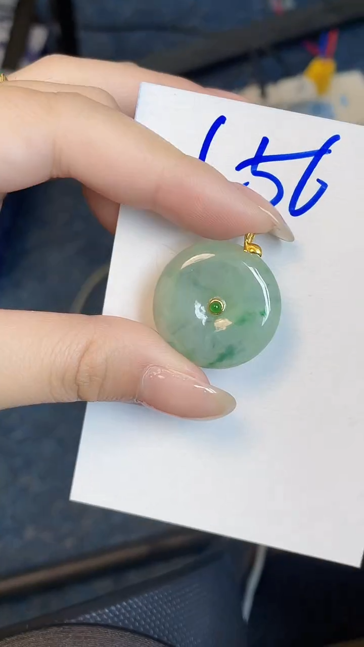 【闪购商品】翡翠颈饰18K金镶嵌00000000