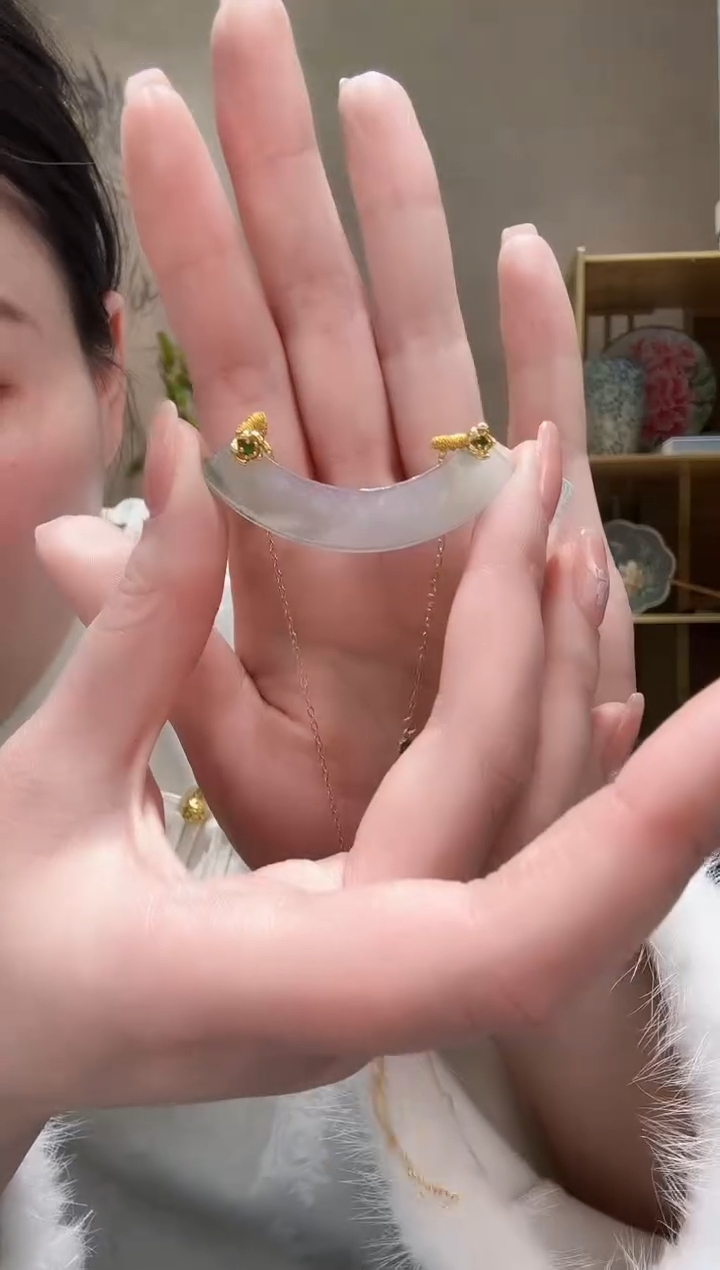 【闪购商品】翡翠颈饰未镶嵌吊坠