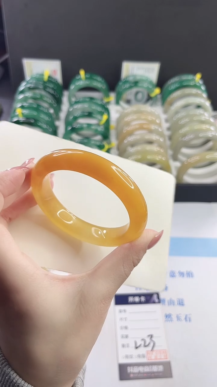 未镶嵌手镯石英质玉多样性发货L23