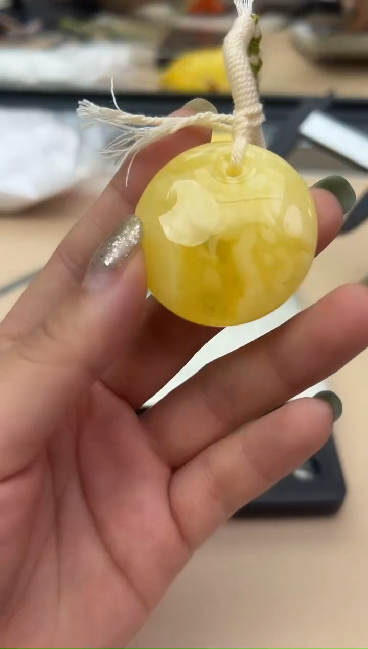 未镶嵌蜜蜡裸石蜜蜡吊坠