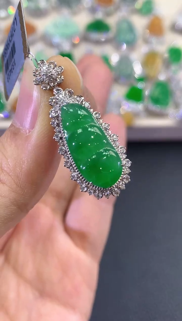 【闪购商品】翡翠吊坠(不含链)18K金镶嵌C219  