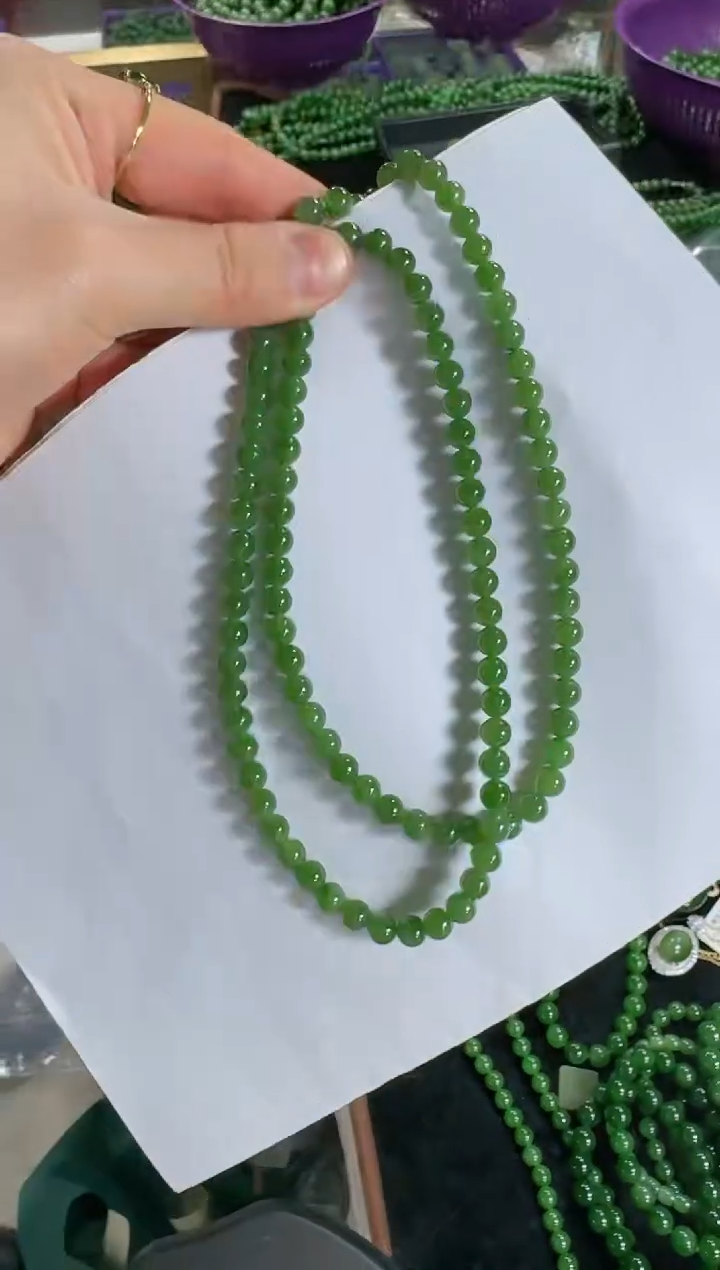 【闪购商品】和田玉（碧玉）未镶嵌颈饰无黑点6m108