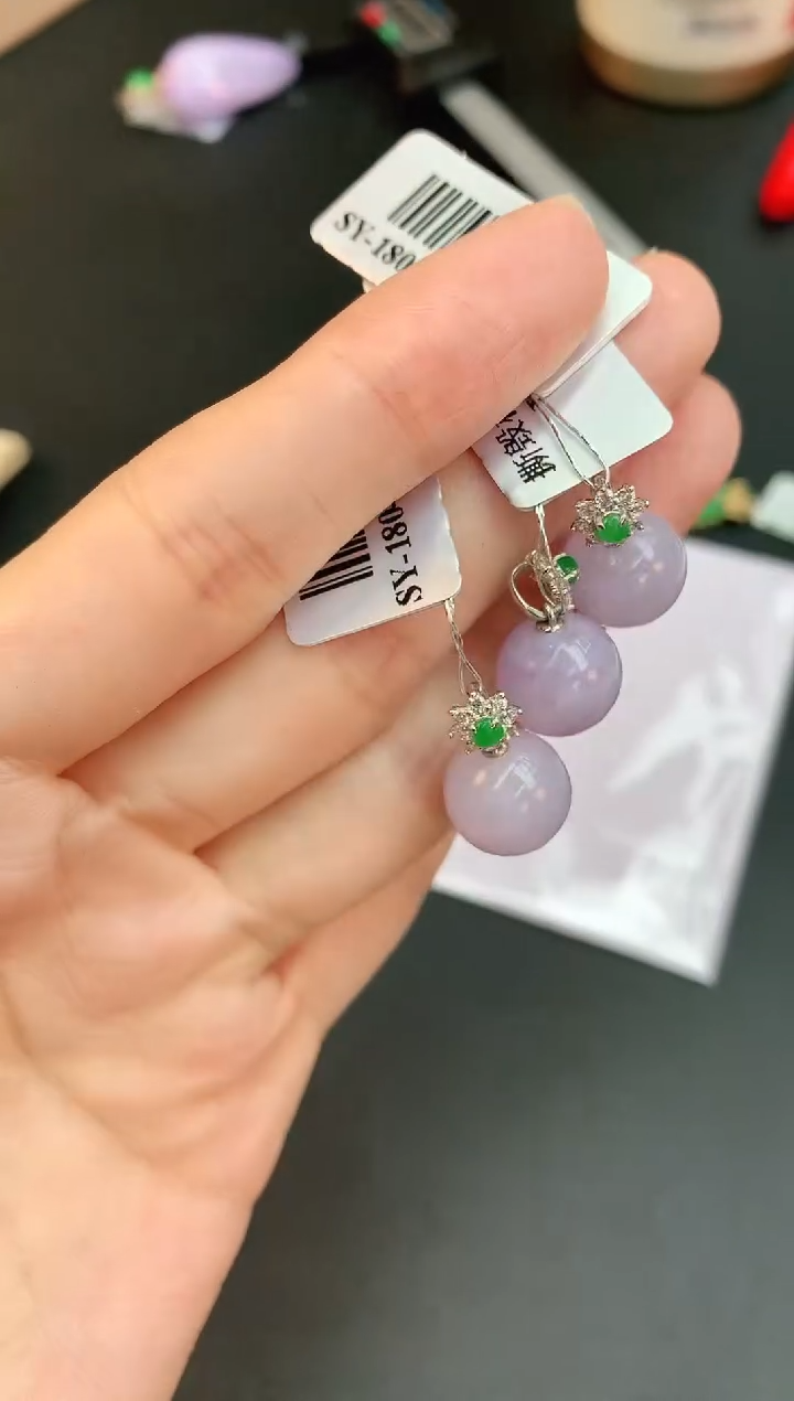 【闪购商品】翡翠颈饰18K金镶嵌赠礼盒证书 多样性发货发其一 小君