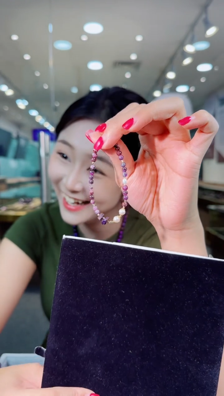 未镶嵌苏纪石（舒俱来）手链K金南非老矿料舒俱来