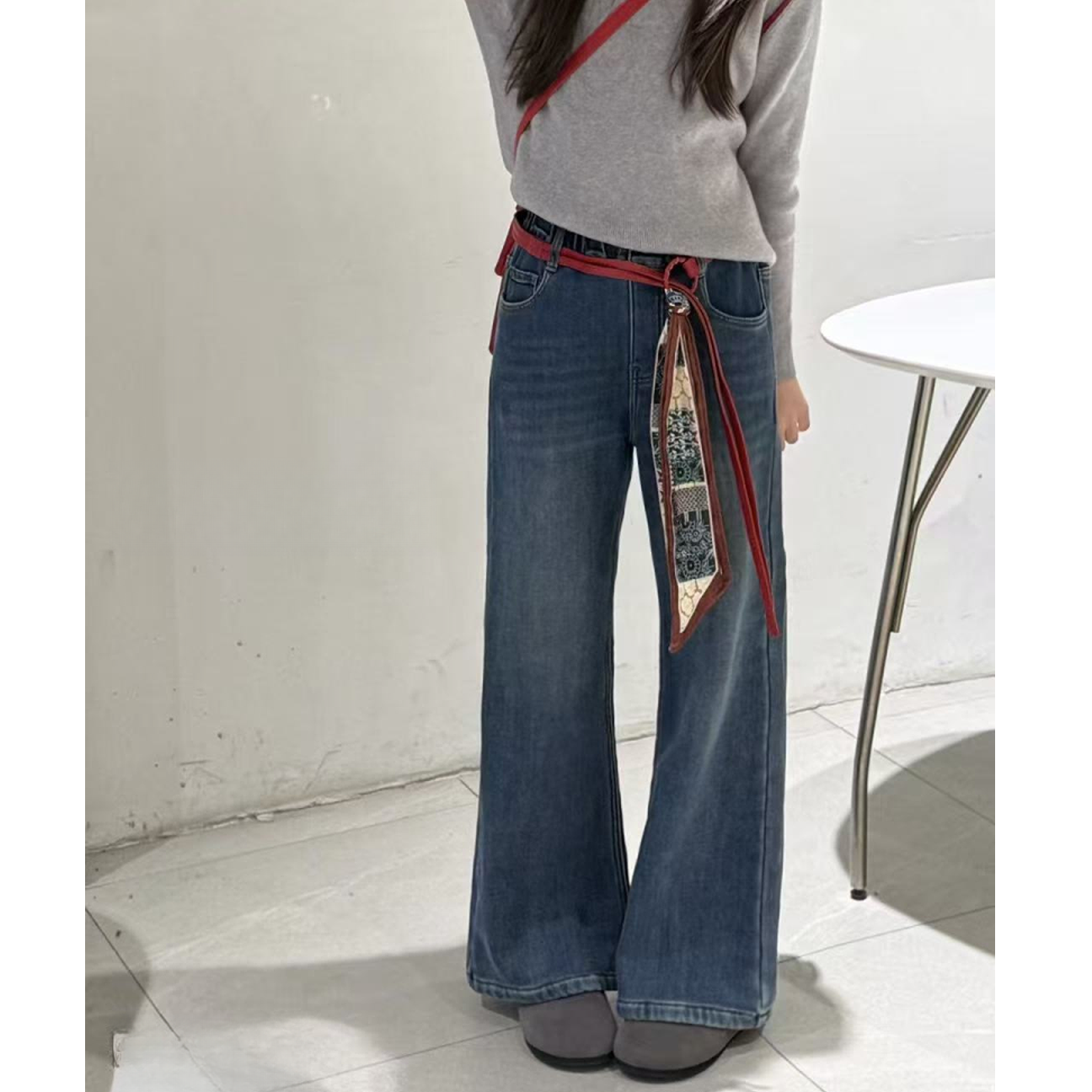 【豪宝贝】2025FW红腰带丝巾微喇一体绒牛仔裤5035