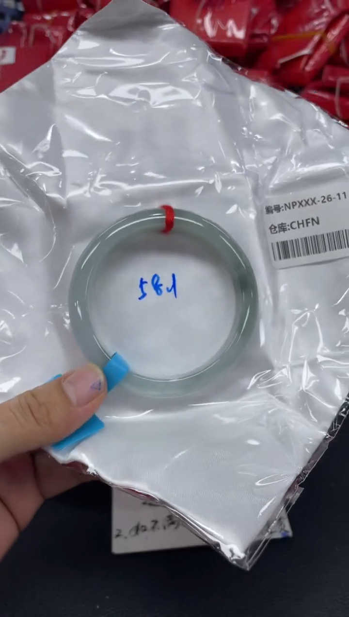 未镶嵌手镯翡翠小****部翡翠手镯