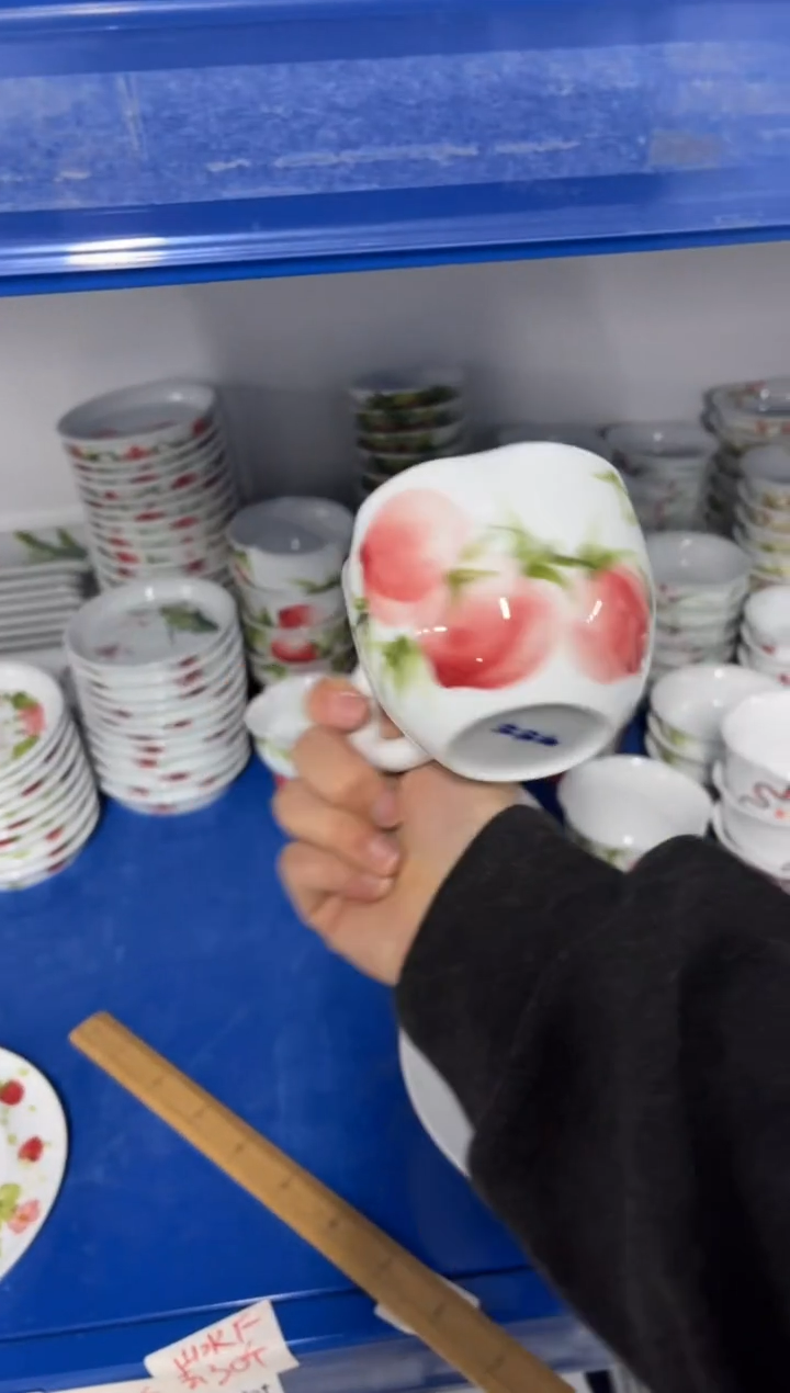 景德镇手绘釉中彩（食品级）杯