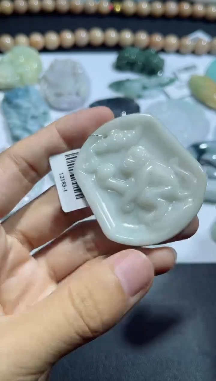 【闪购商品】翡翠颈饰未镶嵌00013720