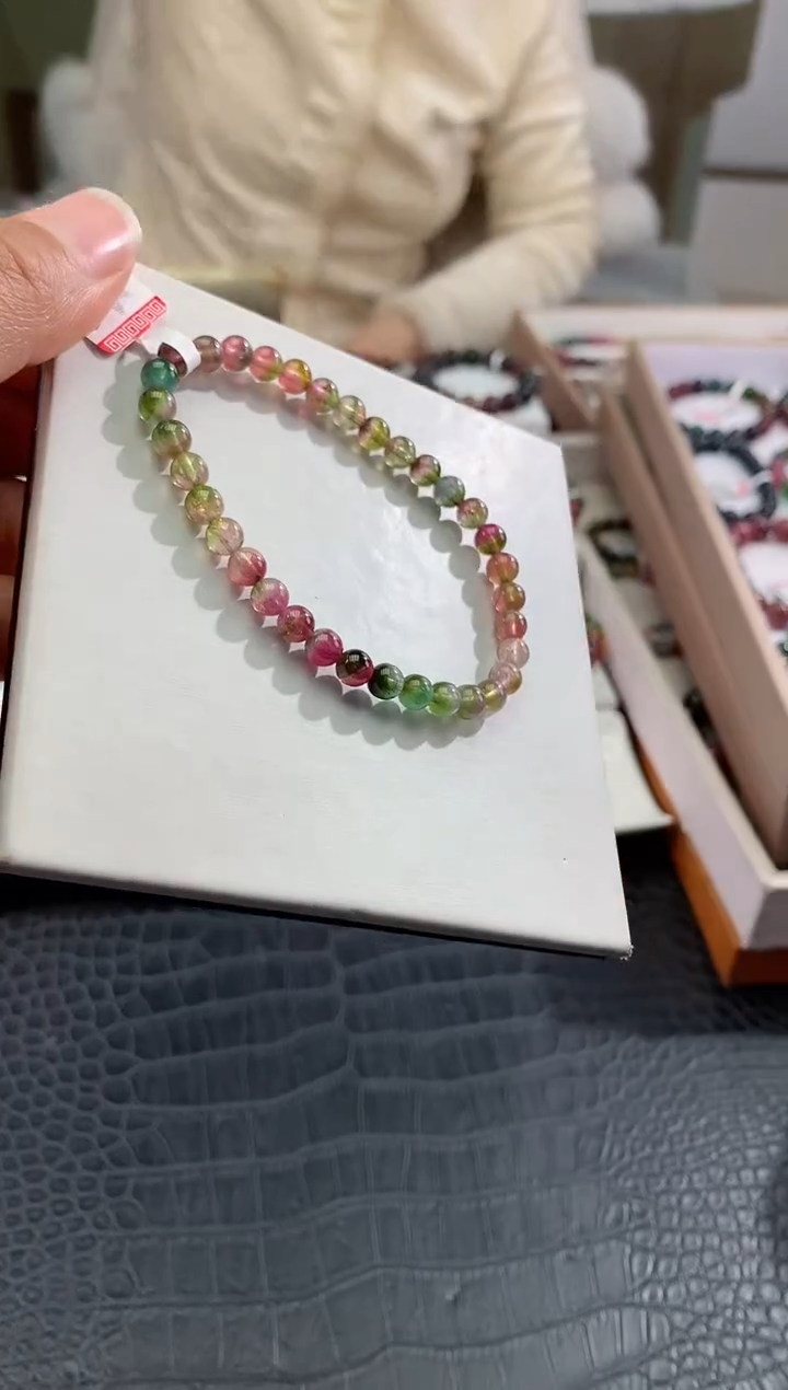 【闪购商品】碧玺手串未镶嵌 多样性发一条