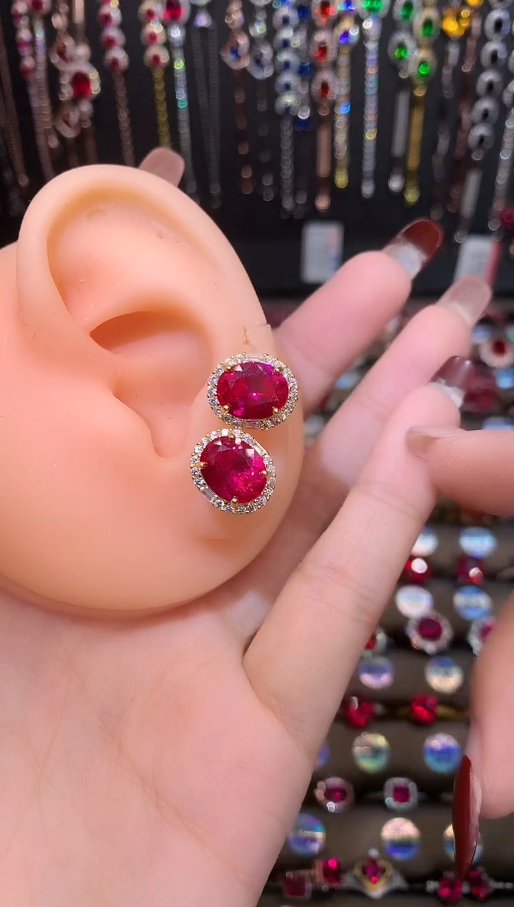 【闪购商品】红宝石耳饰银S925镶嵌金色