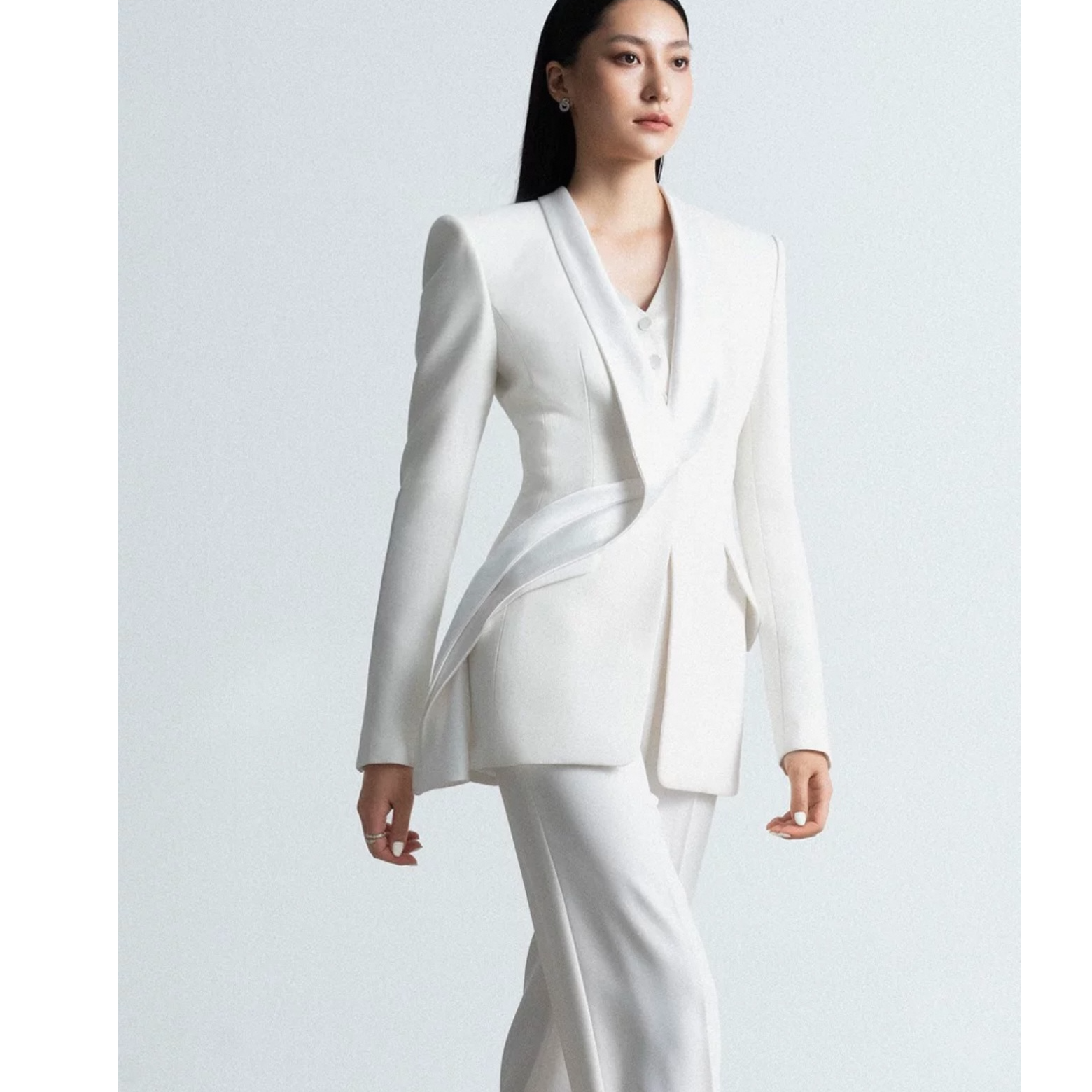 2609极简风女轻职风欧美风西装领西装春季白色设计师时尚上衣职业