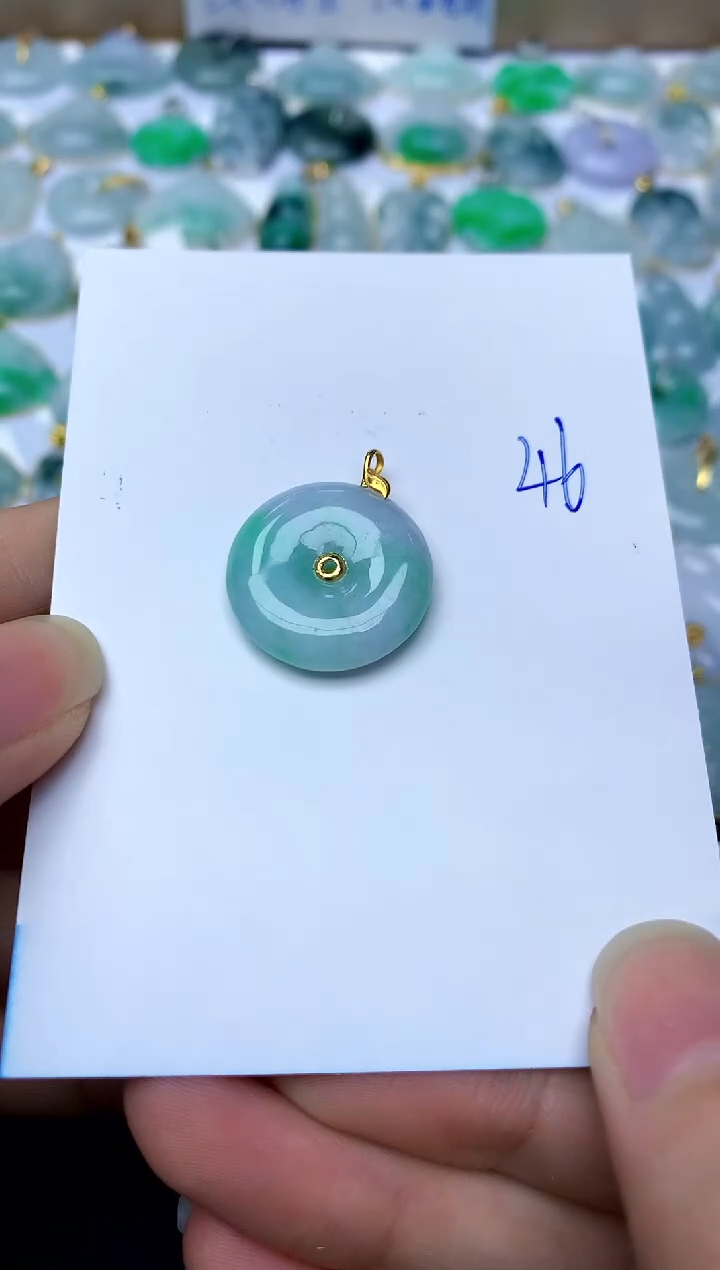 【闪购商品】翡翠颈饰18K金镶嵌46天然A货翡翠