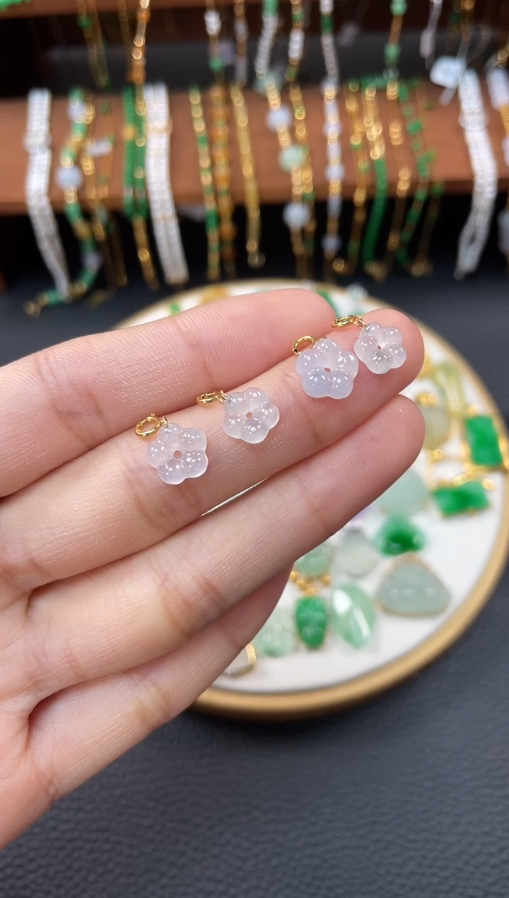 【闪购商品】翡翠吊坠(不含链)18K金镶嵌4个  JK359