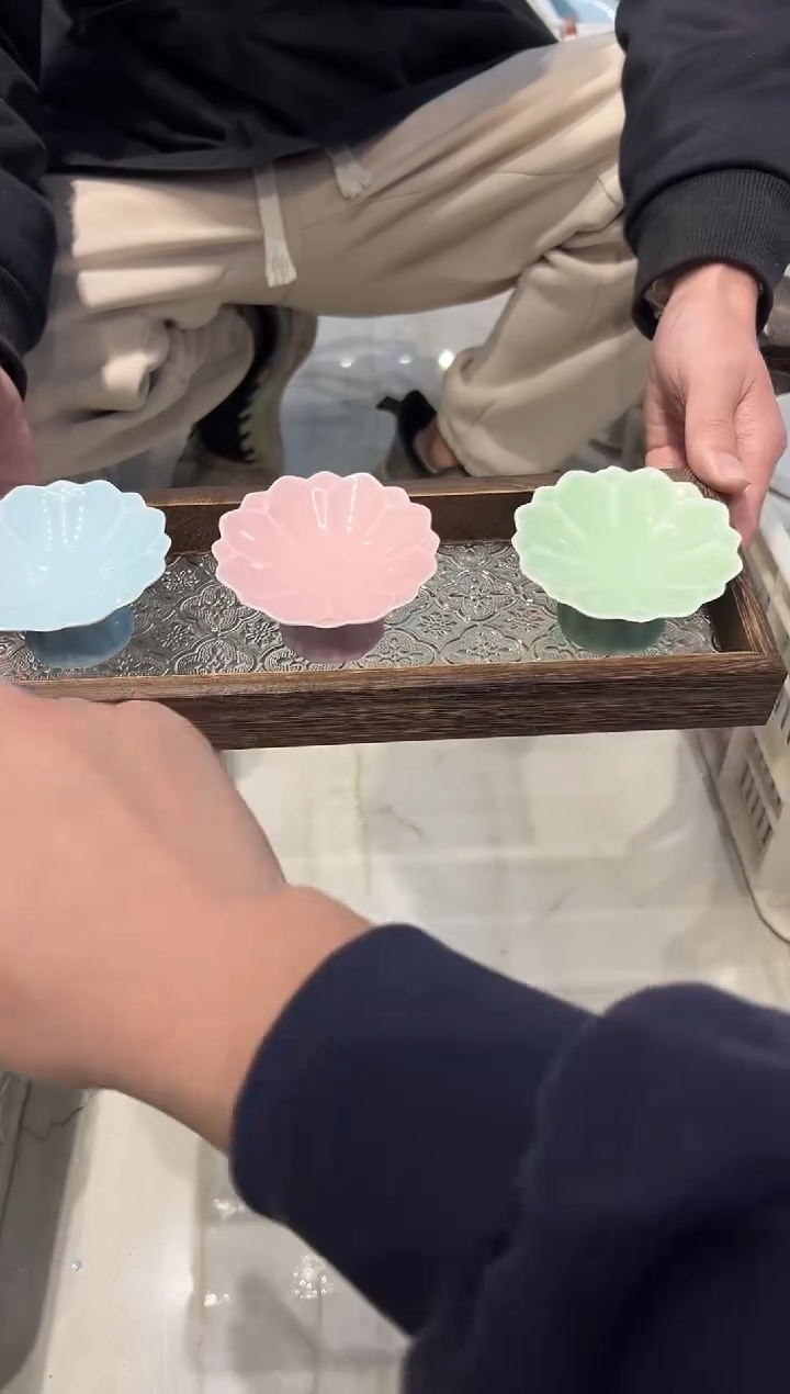 瓷片瓷微瑕商品 介意勿拍 带托盘