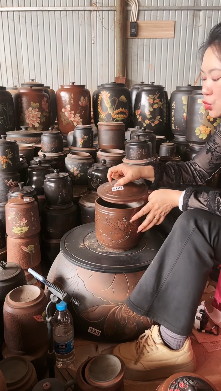 【闪购商品】壶瑕疵茶叶罐 小五饼古铜色 899