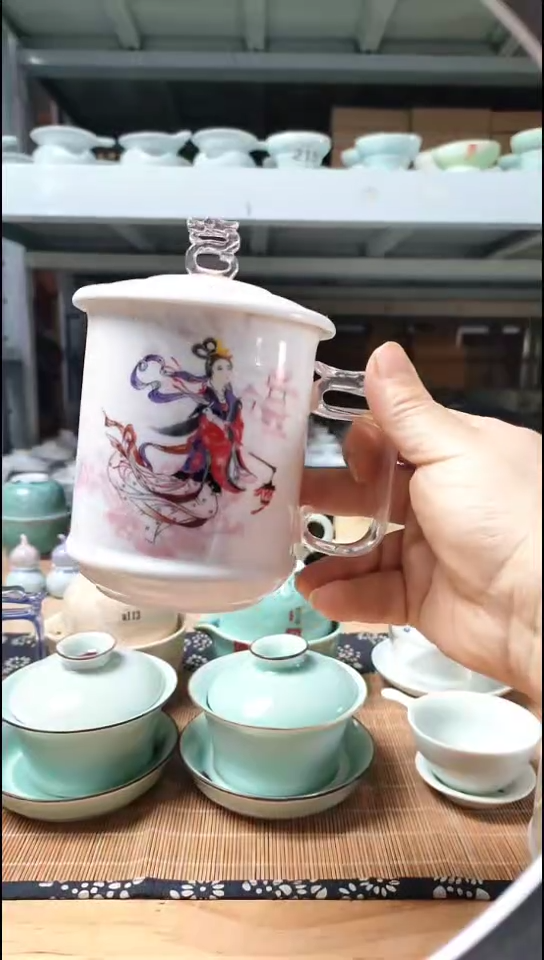 骨瓷手绘杯高9口径8（默认微瑕）