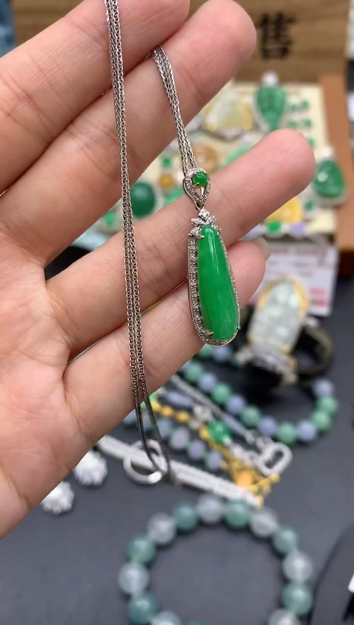 【闪购商品】翡翠颈饰18K金镶嵌361-中国好珍宝