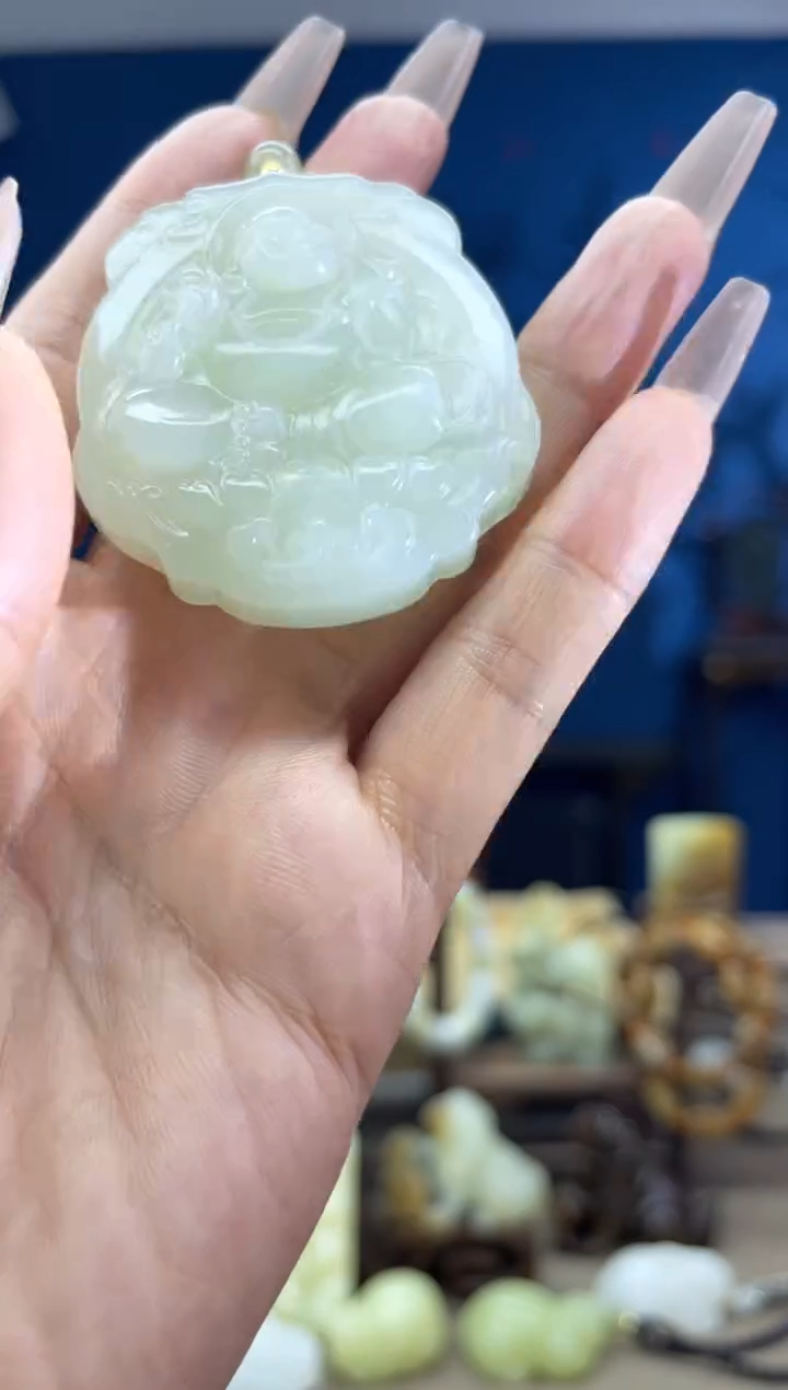 和田玉未镶嵌颈饰1