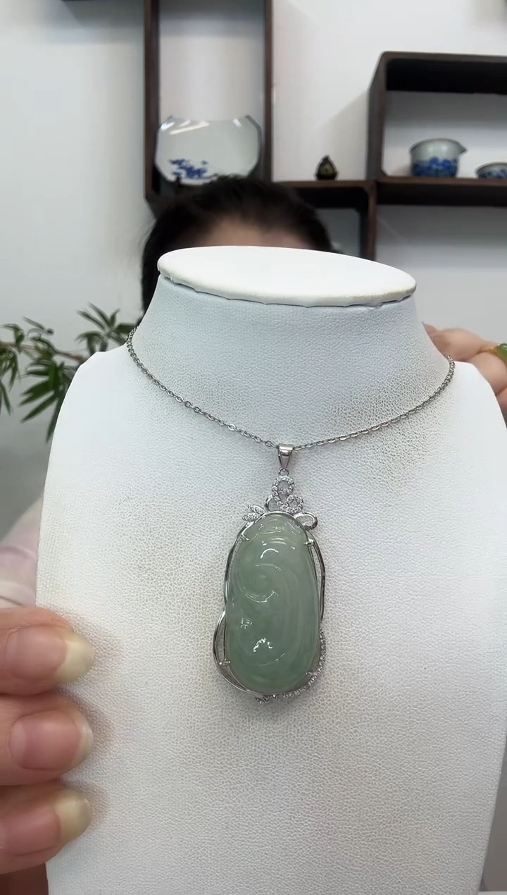 吊坠(赠链)银S925镶嵌翡翠如意