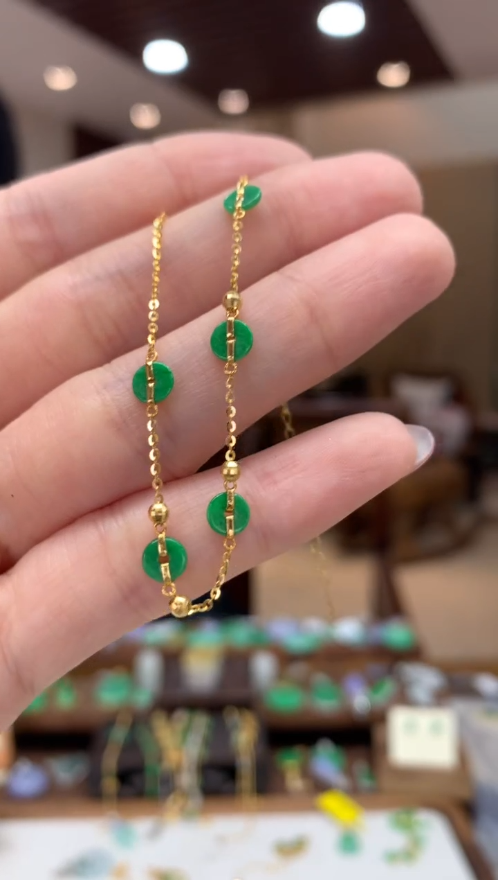 18K金镶嵌手链翡翠手链