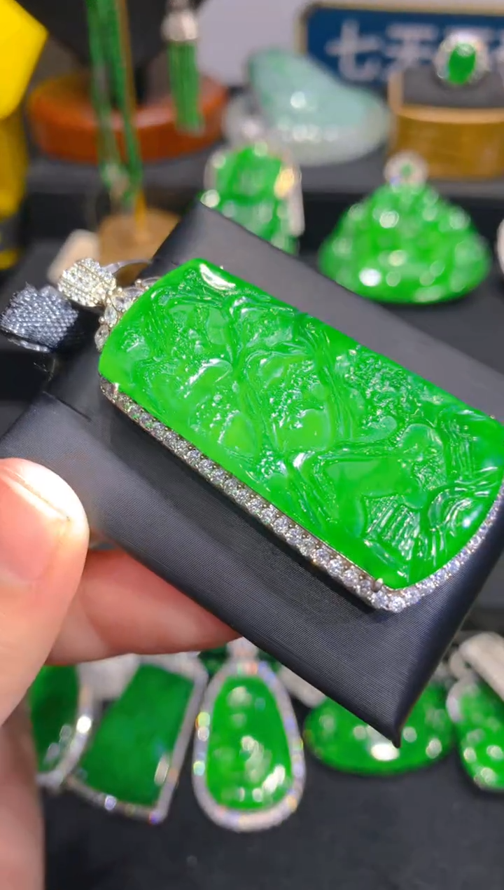 【闪购商品】翡翠颈饰银S925镶嵌29一季