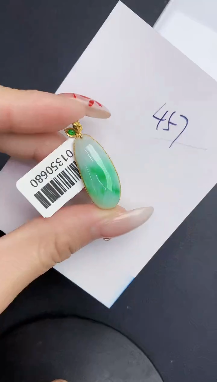 【闪购商品】翡翠颈饰18K金镶嵌000000000000