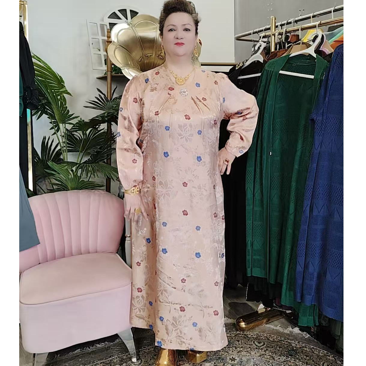 2025新款Inglxm大版夏季连衣裙233