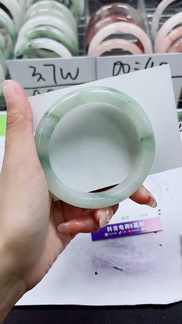 【闪购商品】石英质玉手镯未镶嵌A250-59/60