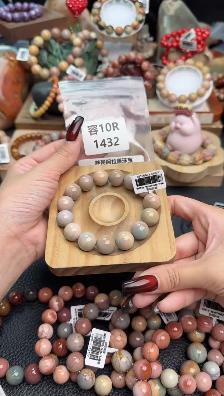 【闪购商品】石英质玉手链未镶嵌10R1432