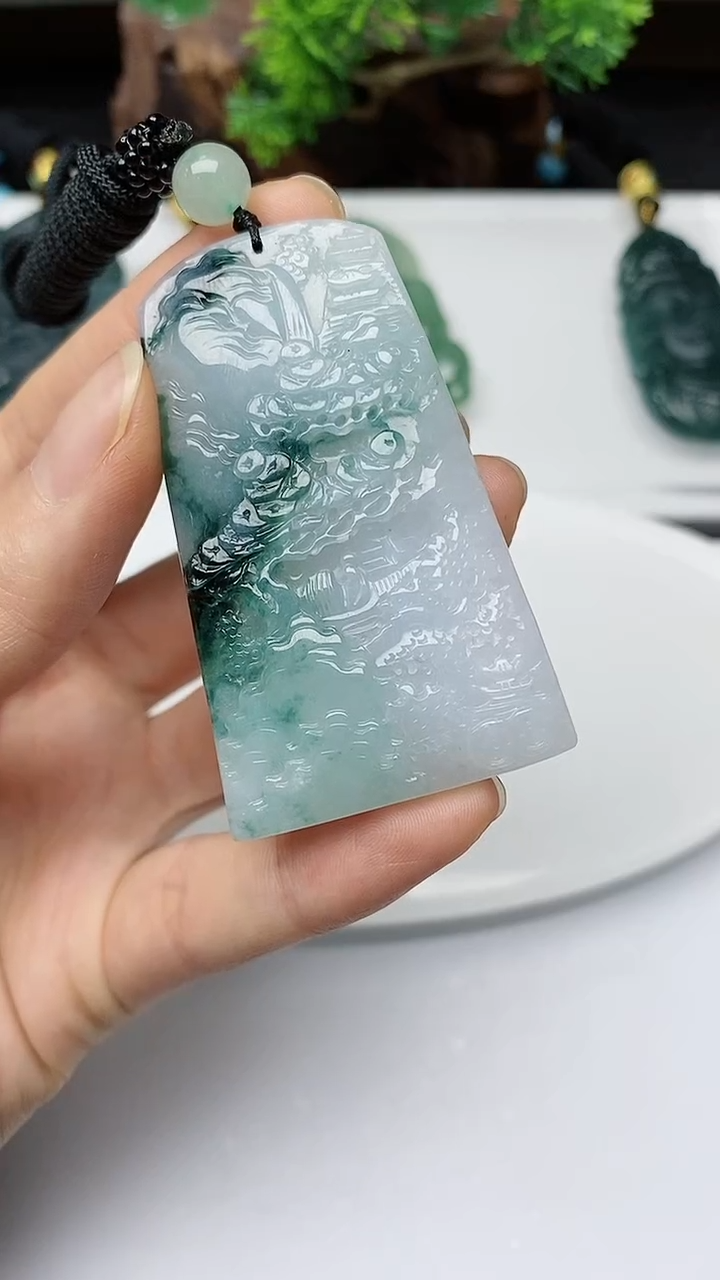 【闪购商品】翡翠颈饰未镶嵌