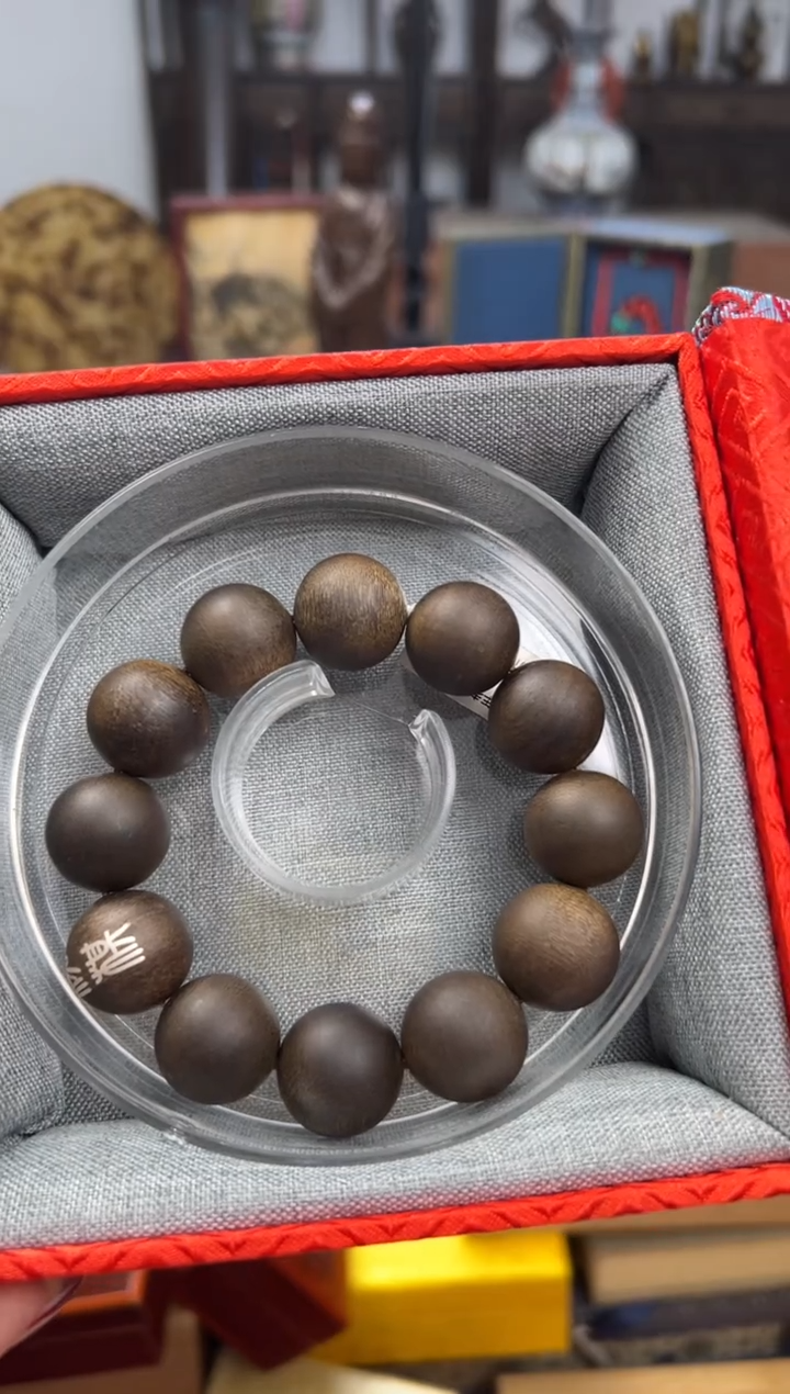 【闪购商品】沉香手串——————————————